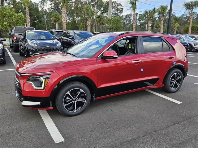 2025 Kia Niro SX photo 2