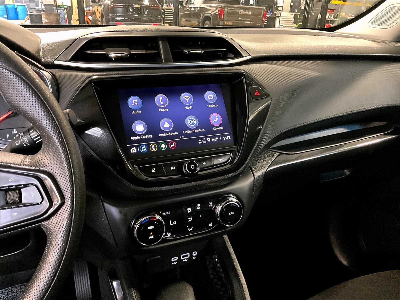 2022 Chevrolet Trailblazer LT photo 18