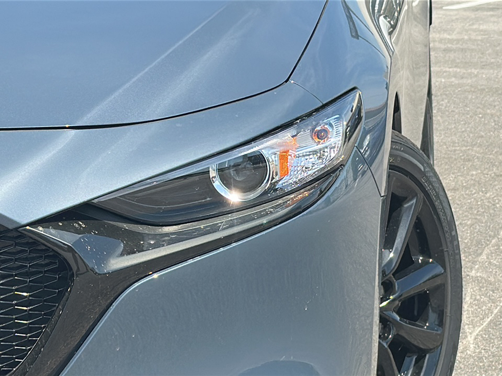 2025 Mazda Mazda3 Hatchback 2.5 s Carbon photo 2