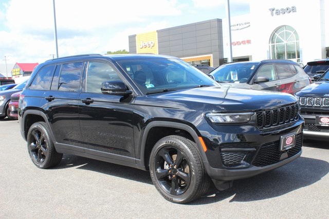 2023 Jeep Grand Cherokee Altitude