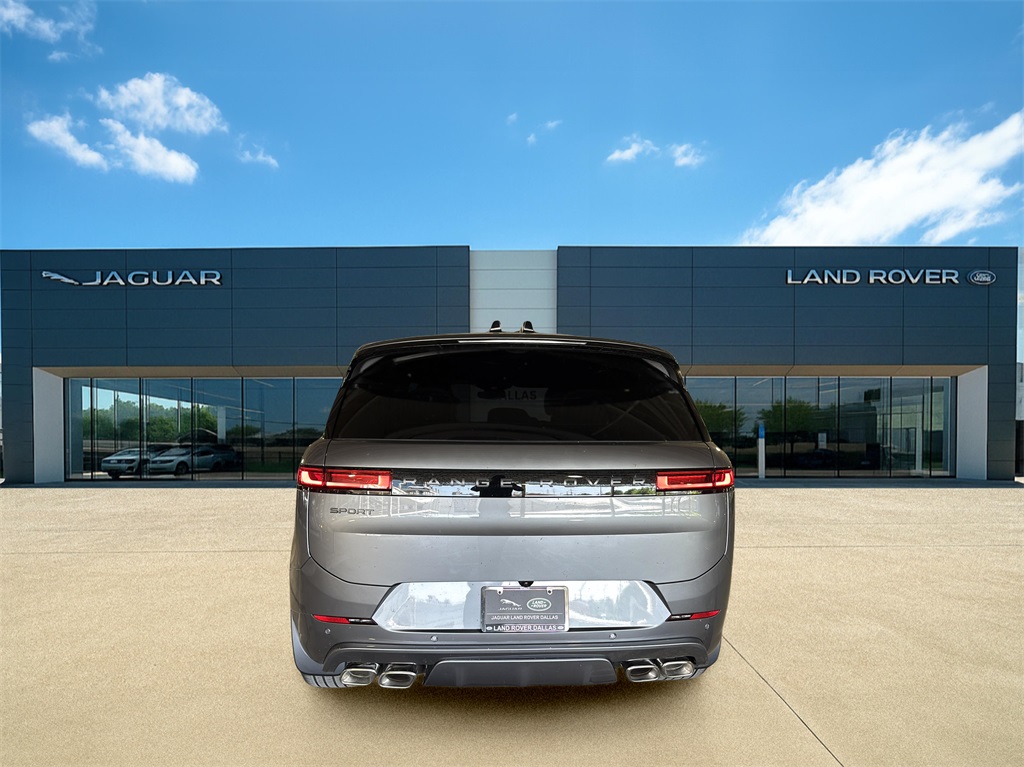 2025 Land Rover Range Rover Sport SE photo 4