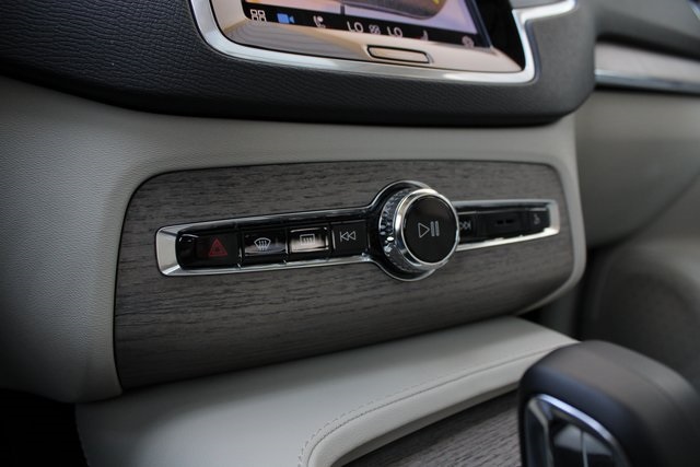2024 Volvo XC90 Recharge T8 Plus photo 6