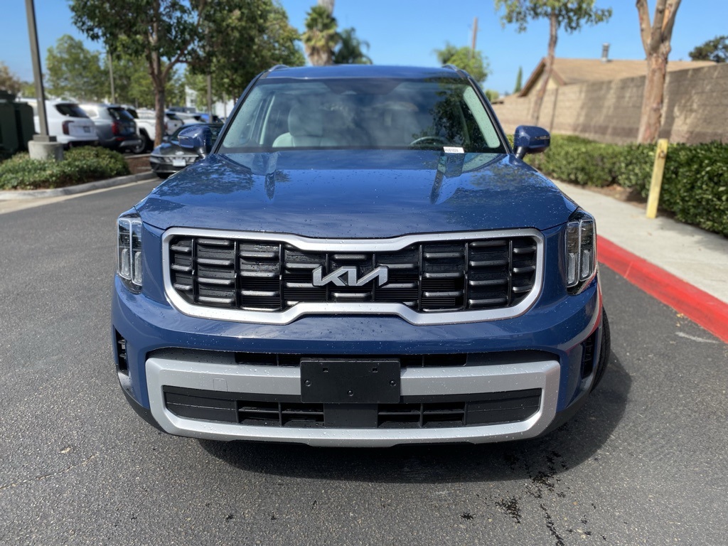 2025 Kia Telluride S photo 2