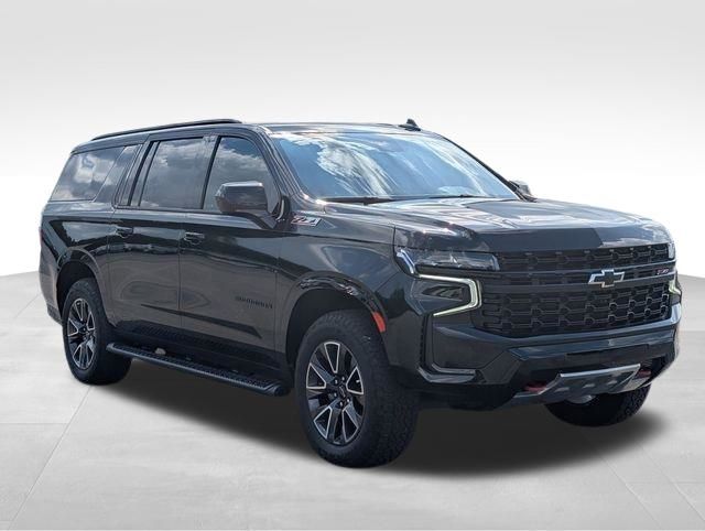 2023 Chevrolet Suburban Z71 photo 7