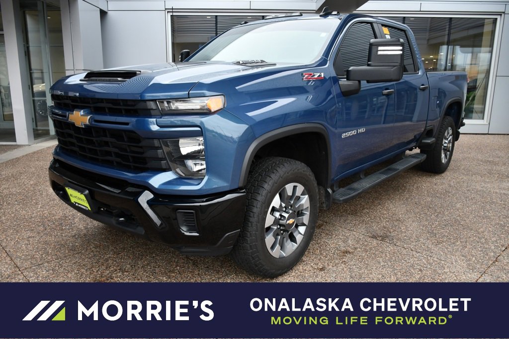 2024 Chevrolet Silverado 2500HD Custom's photo