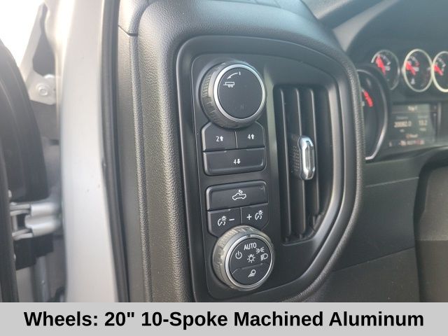 2022 Chevrolet Silverado 2500HD Custom photo 6