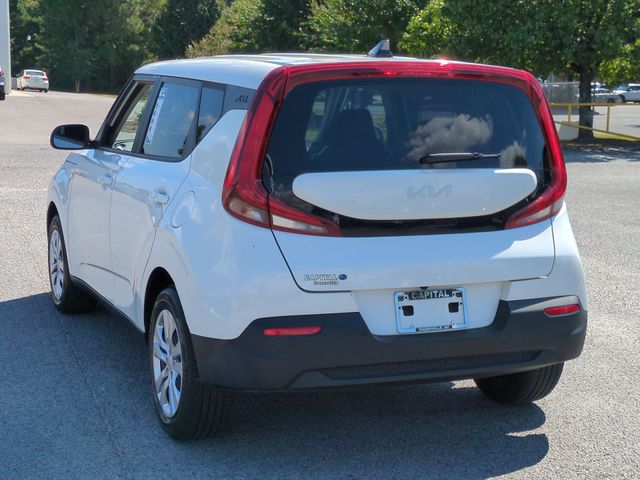 2022 Kia Soul LX photo 4
