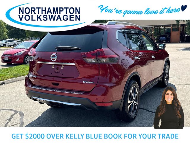 2019 Nissan Rogue SV photo 3