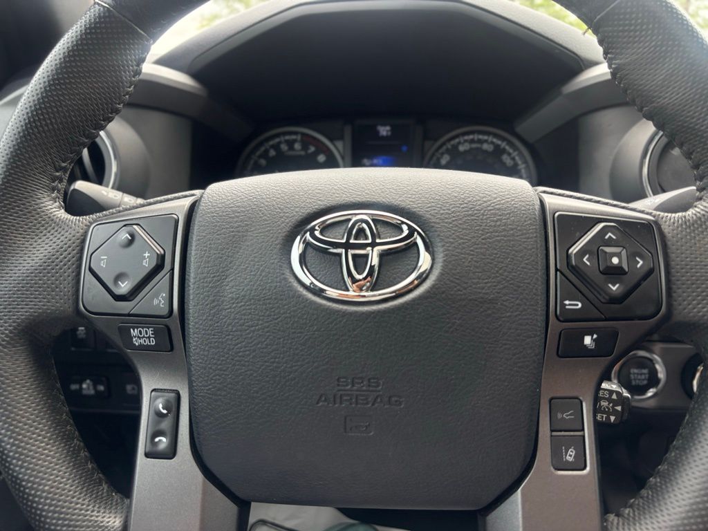 2023 Toyota Tacoma TRD Off-Road photo 22