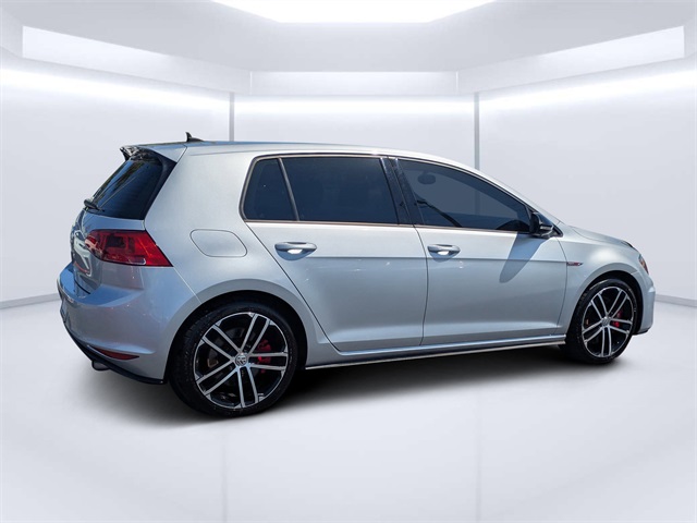 2017 Volkswagen Golf GTI Sport photo 2
