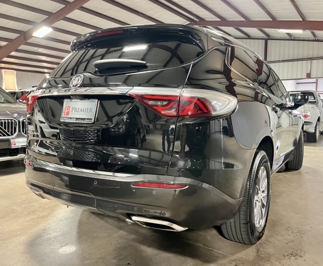 2024 Buick Enclave Premium photo 2