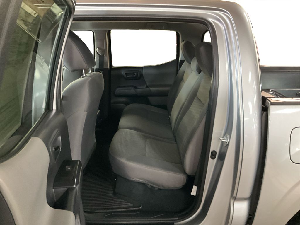 2022 Toyota Tacoma SR photo 10