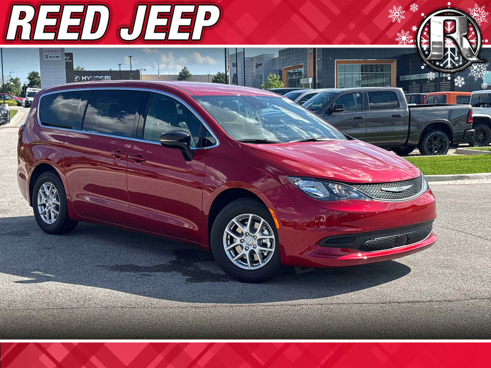 2025 Chrysler Voyager LX's photo