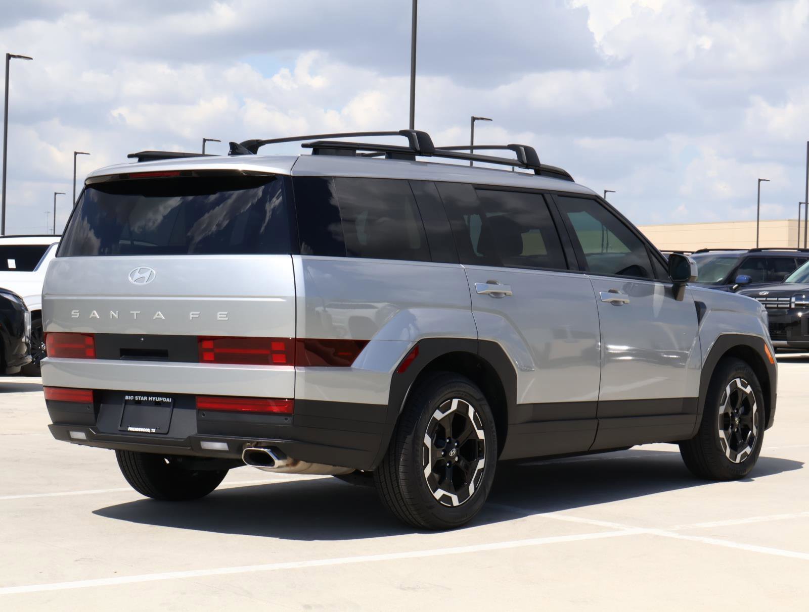 2025 Hyundai Santa Fe SEL photo 2