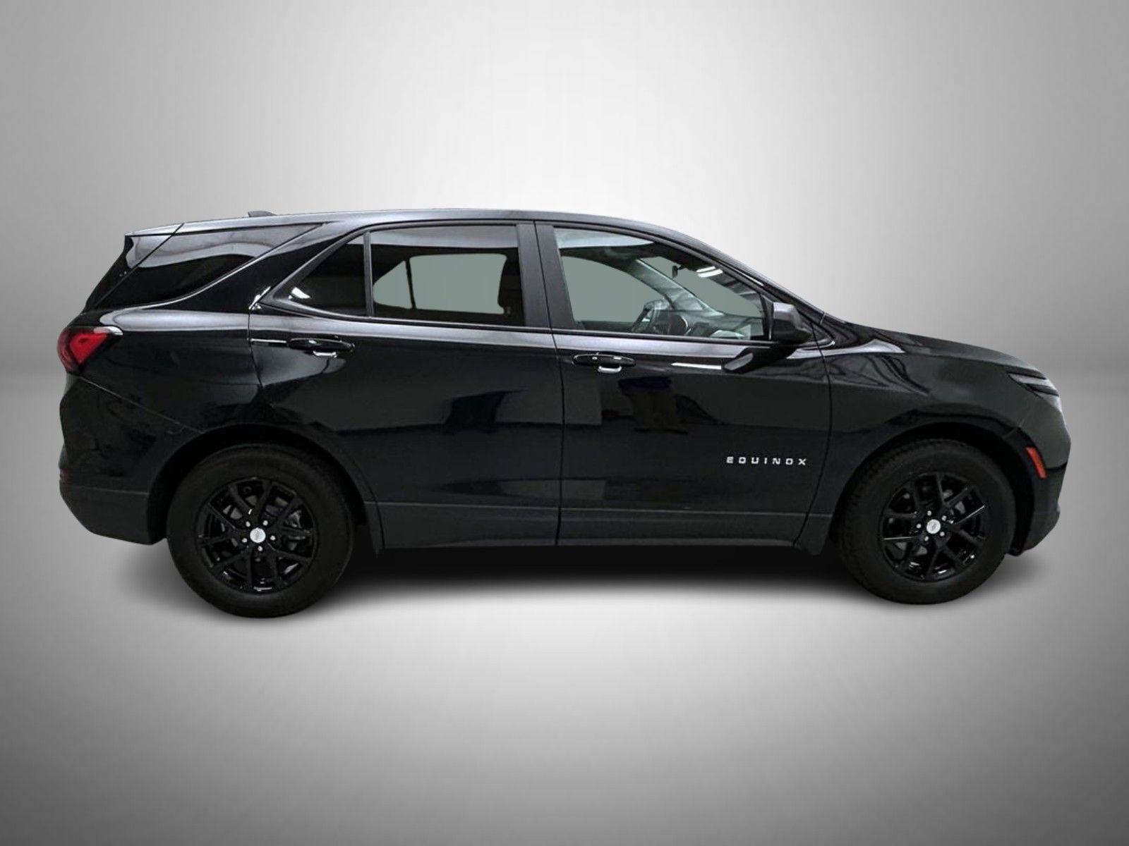 2024 Chevrolet Equinox LS photo 4