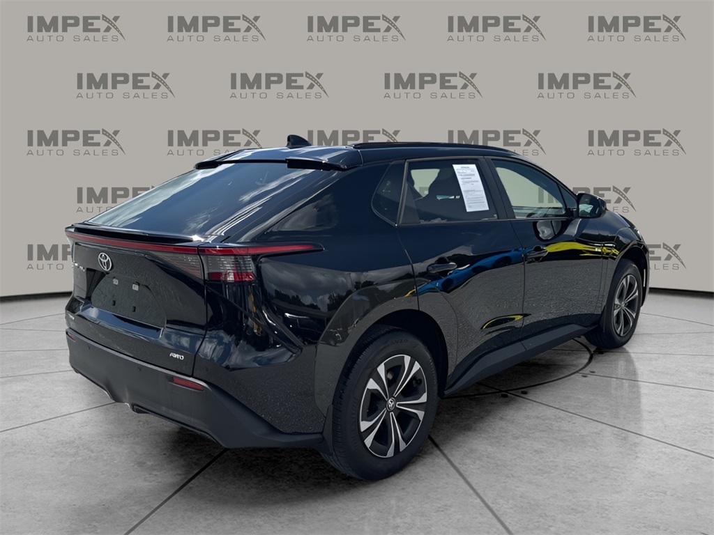2024 Toyota bZ4X XLE photo 5