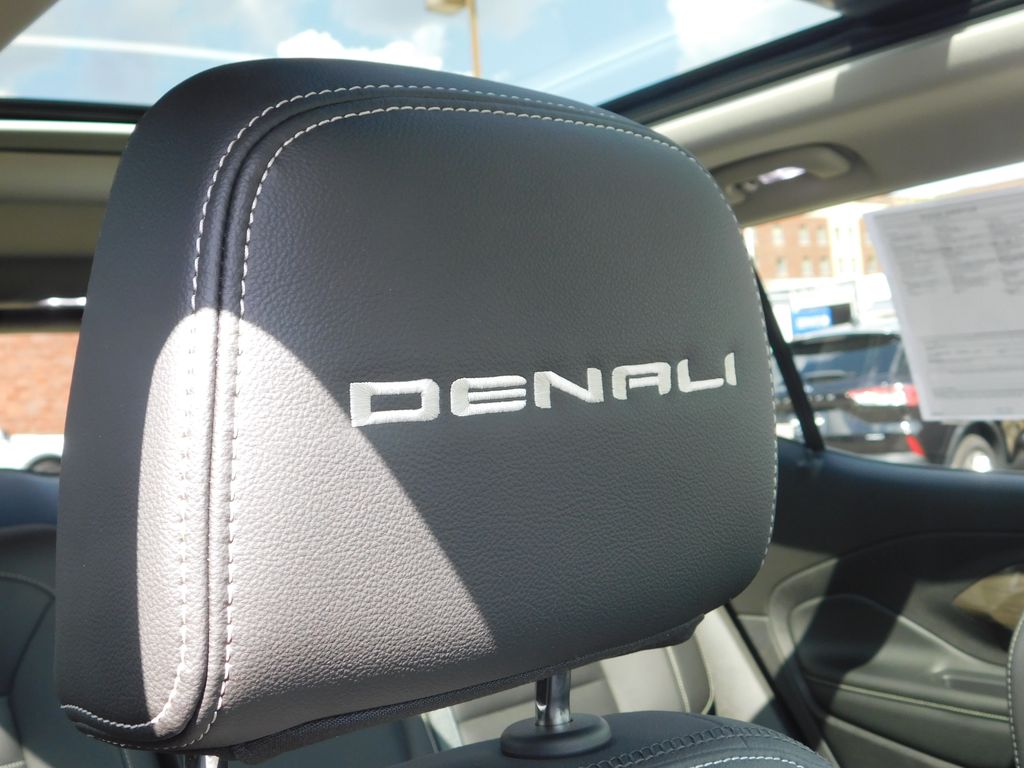 2024 Gmc Terrain Denali photo 12