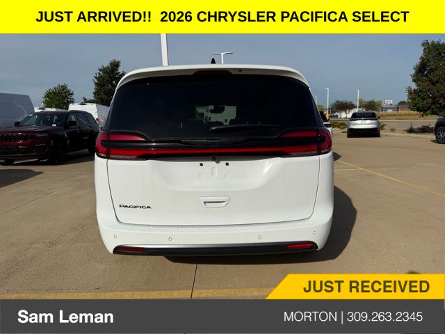 2026 Chrysler Pacifica photo 4