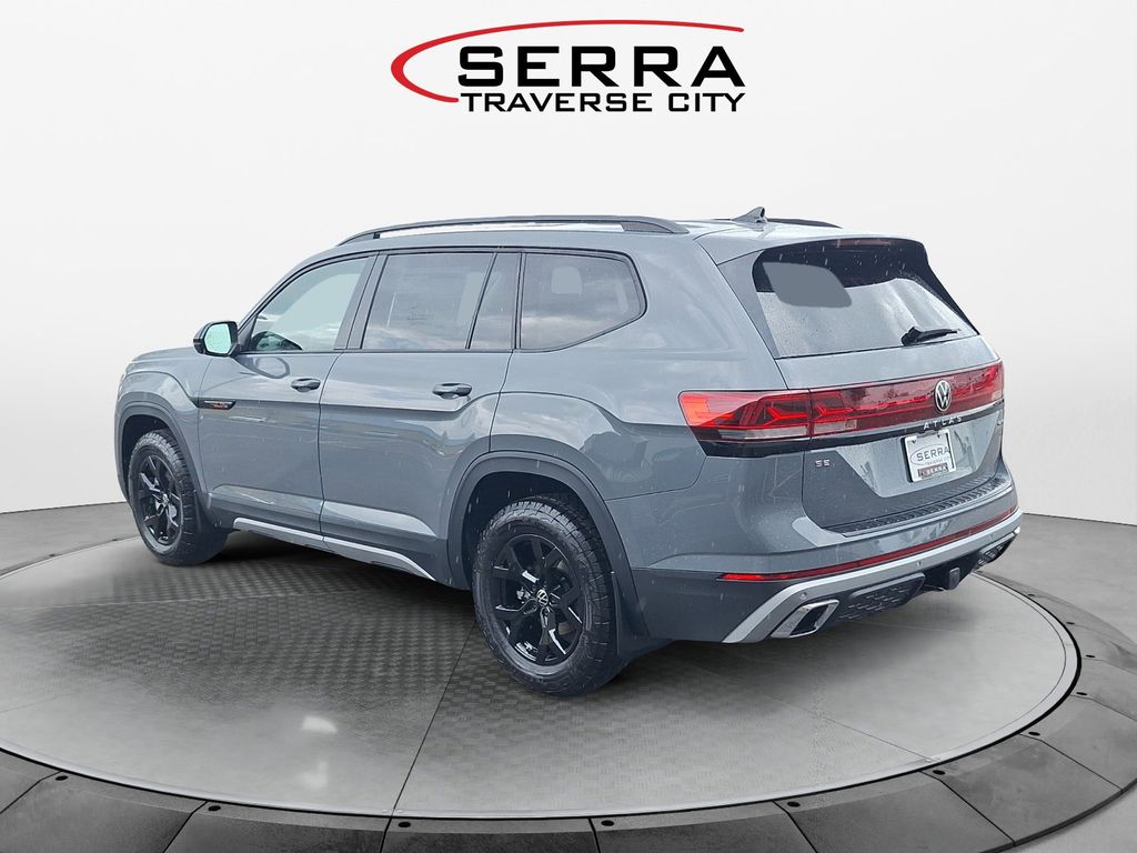 2025 Volkswagen Atlas Peak Edition SE photo 3