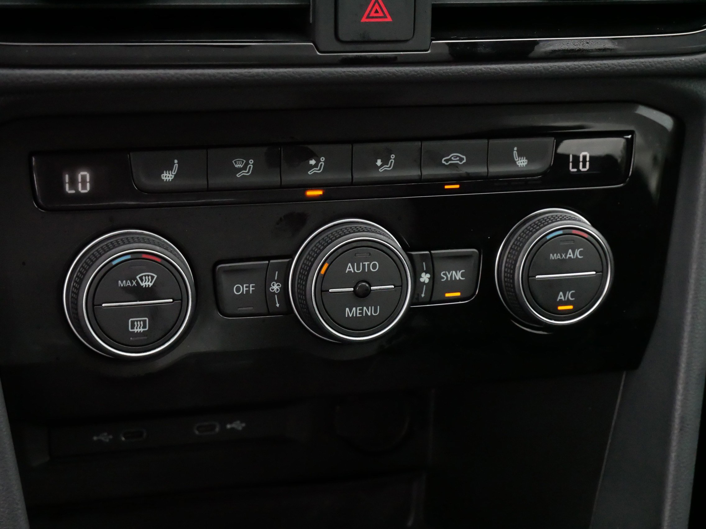 2024 Volkswagen Taos SE photo 20