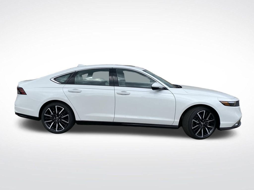2025 Honda Accord Hybrid Touring photo 2