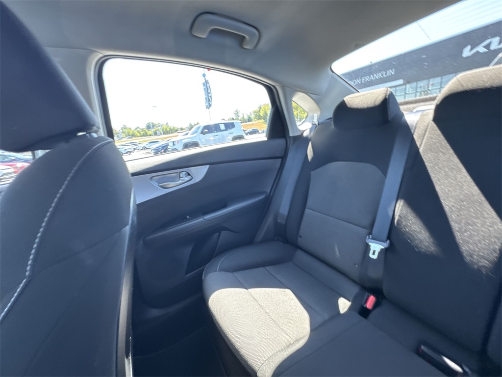 2022 Kia Forte LXS photo 12