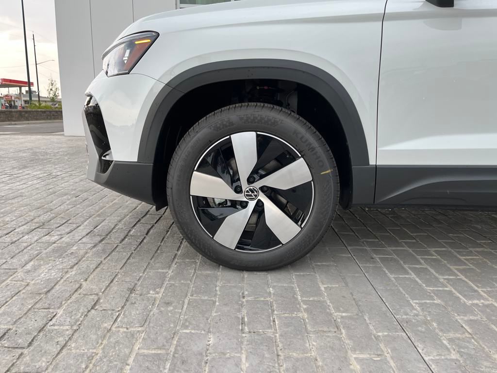 2025 Volkswagen Taos S photo 25