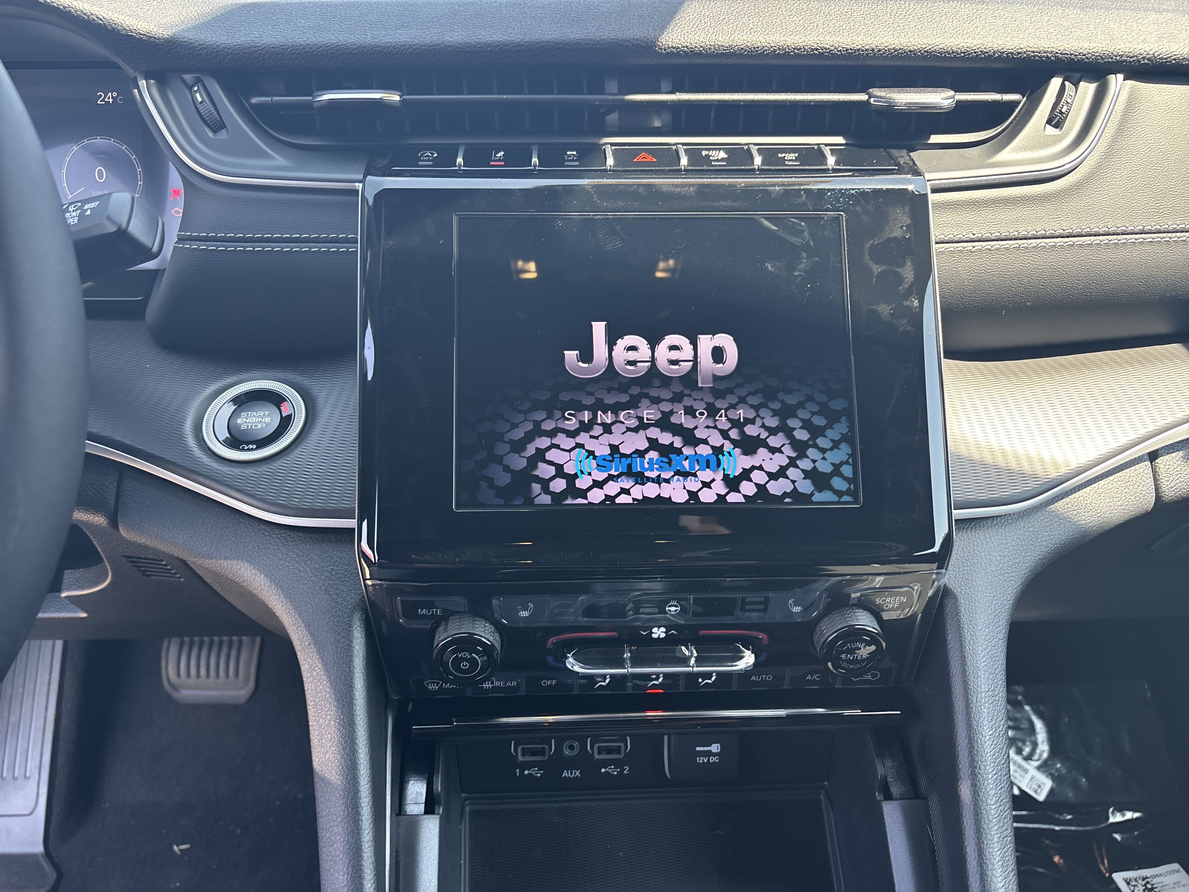 New 2025 Baltic Grey Metallic Jeep Altitude image 20