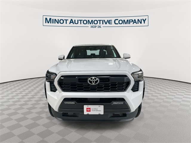 2025 Toyota Tacoma TRD photo 3