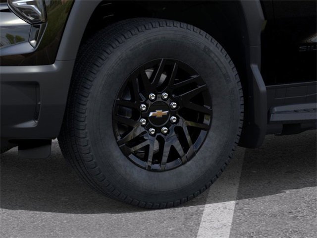 2026 Chevrolet Silverado EV LT photo 9