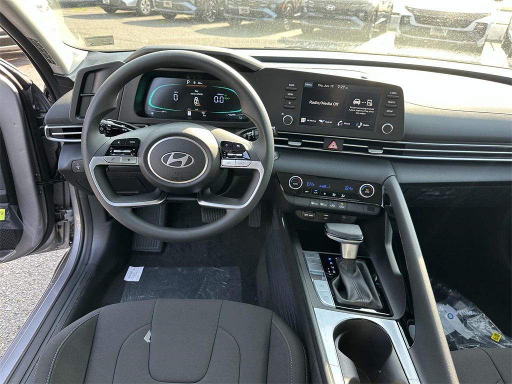 2025 Hyundai Elantra Hybrid Blue photo 2