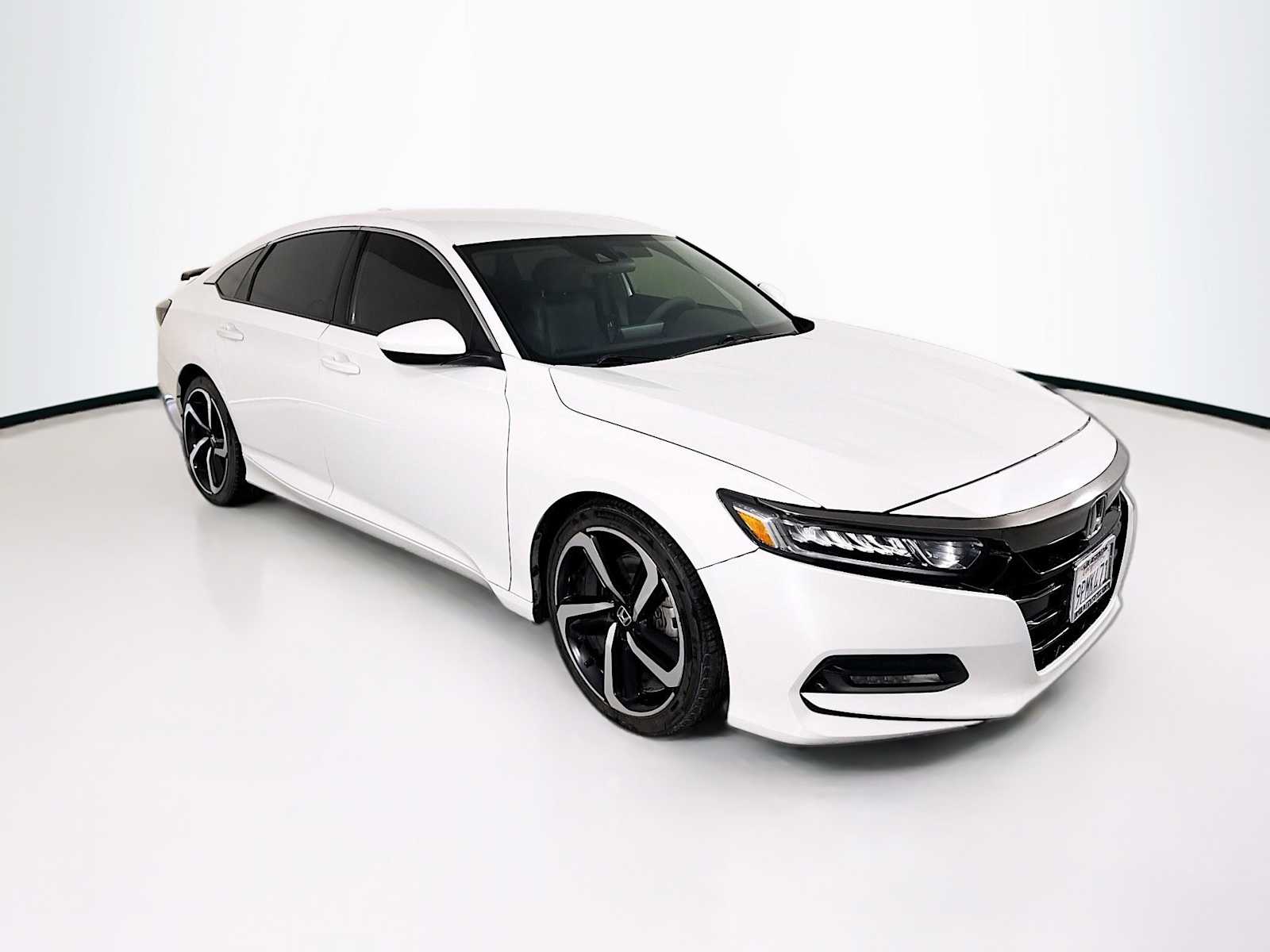 2020 Honda Accord Sport's photo