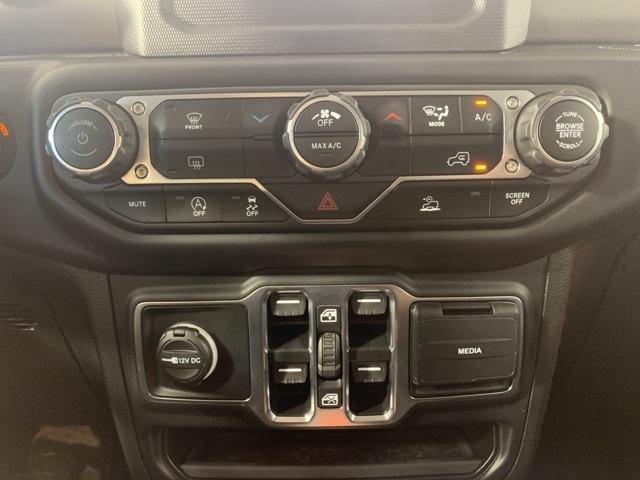 2023 Jeep Wrangler Sport S photo 19