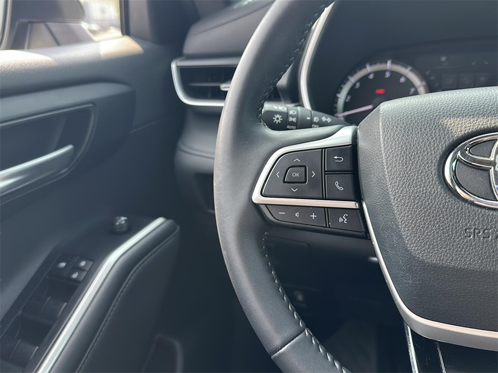 2023 Toyota Highlander XSE photo 5