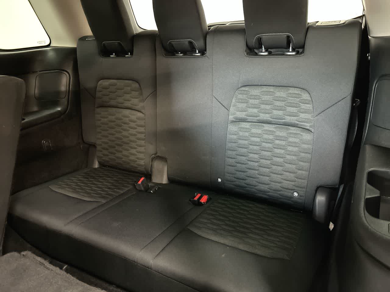 2022 Nissan Pathfinder SV photo 19