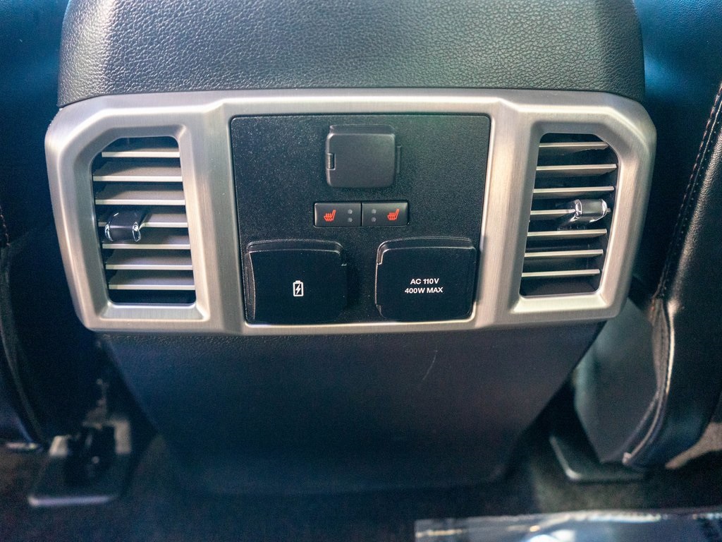 2018 Ford F-150 Platinum photo 11
