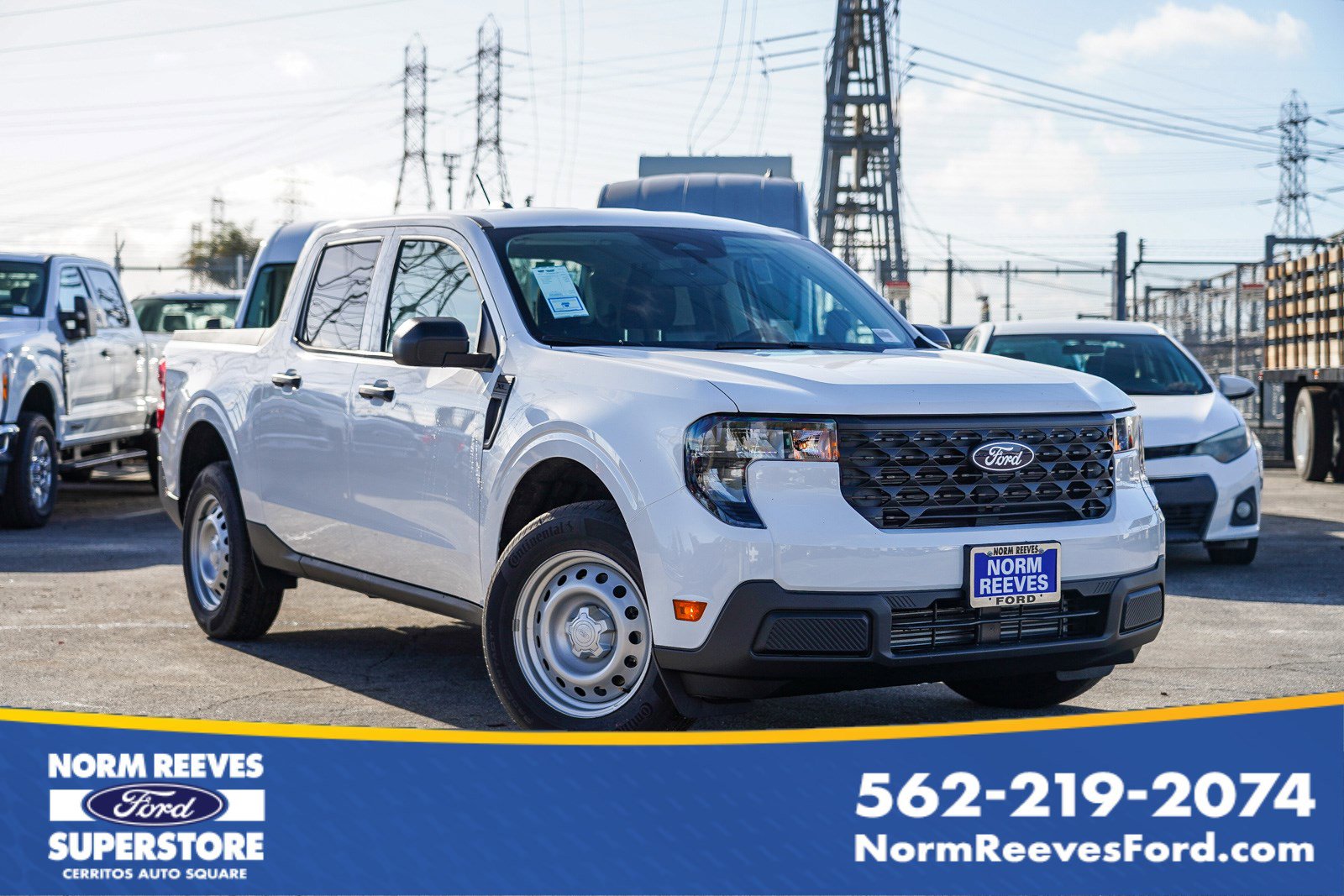 2025 Ford Maverick XL's photo