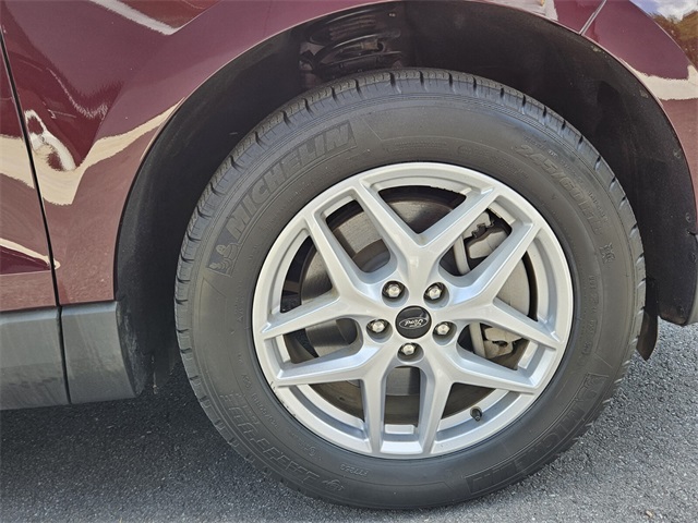 2024 Ford Edge SEL photo 15