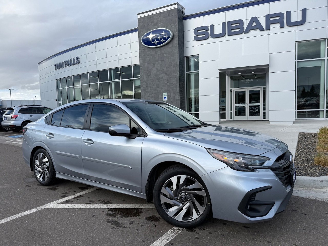 2024 Subaru Legacy Limited's photo