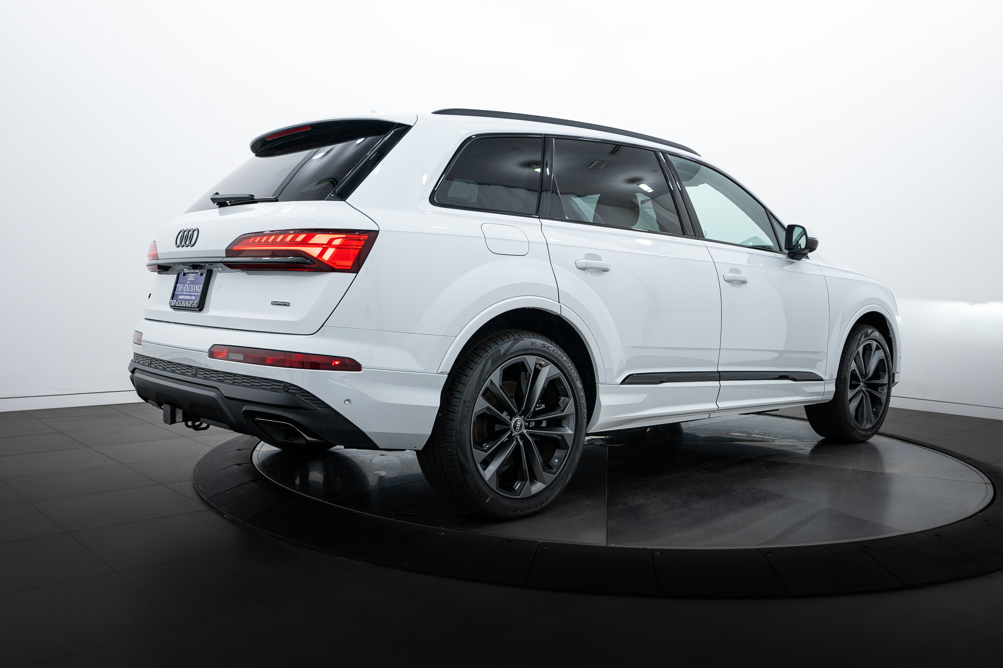 2025 Audi Q7 Premium Plus photo 4