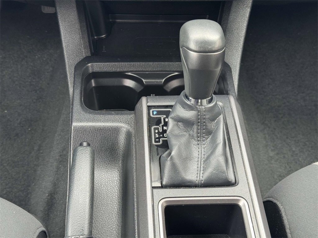 2023 Toyota Tacoma TRD Off-Road 4x4 photo 6