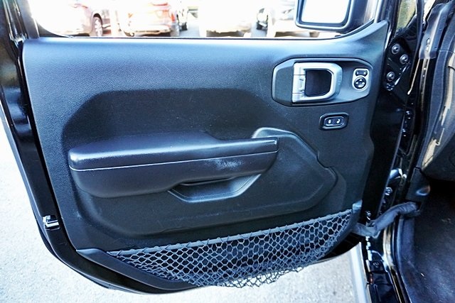 Used 2020 Black Jeep Unlimited Rubicon image 21