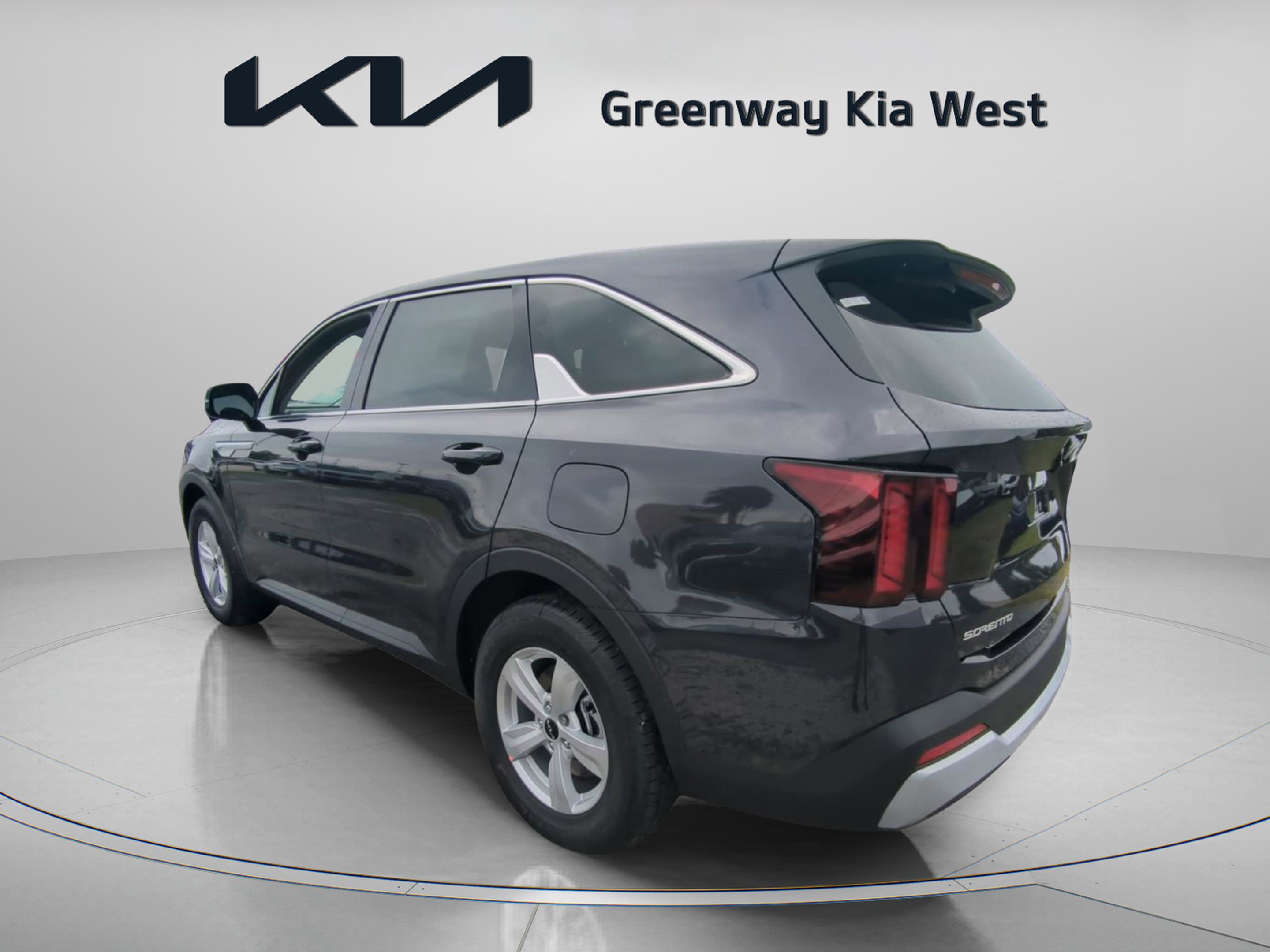 2026 Kia Sorento LX photo 2