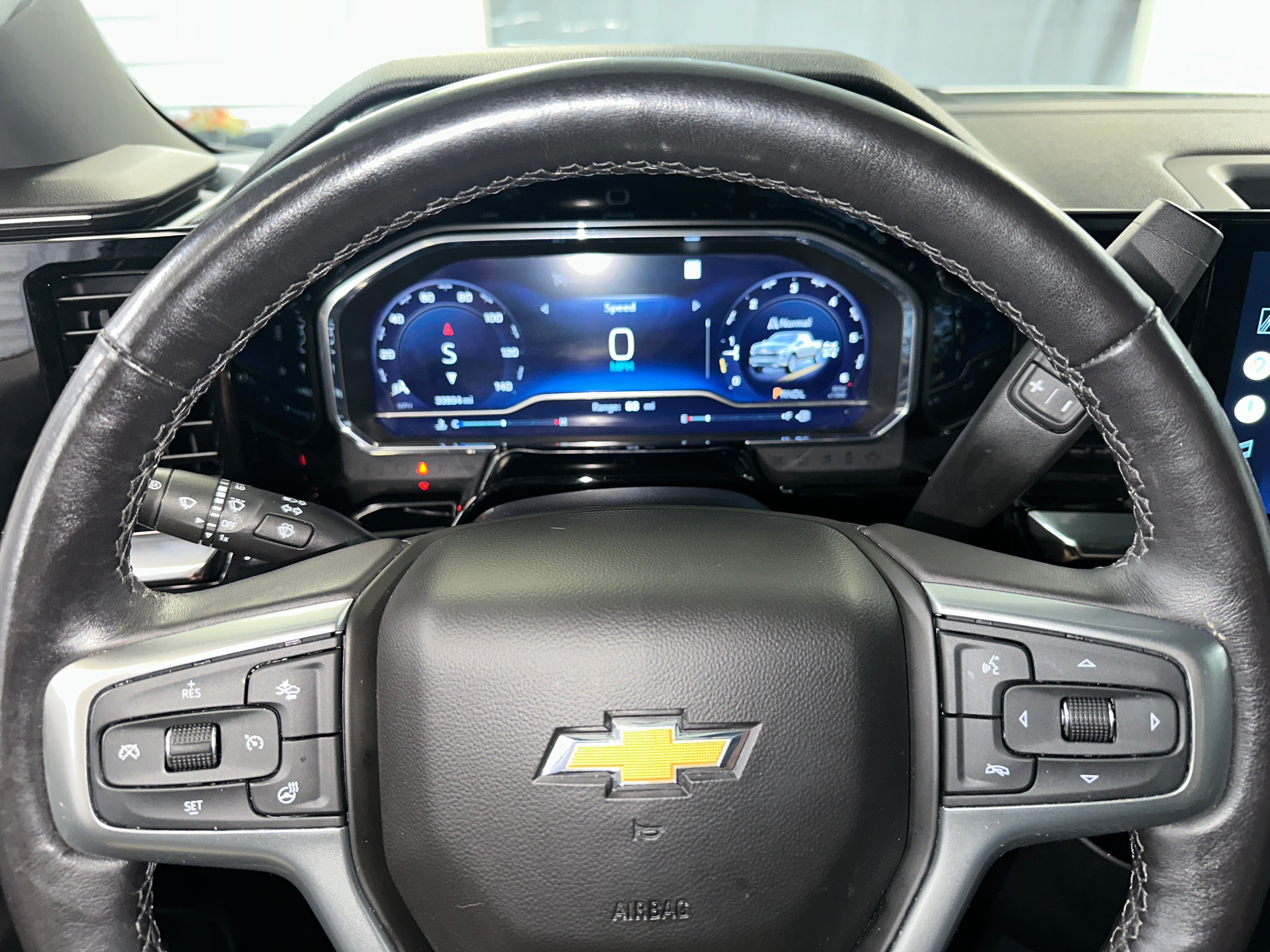 2022 Chevrolet Silverado 1500 LT photo 4