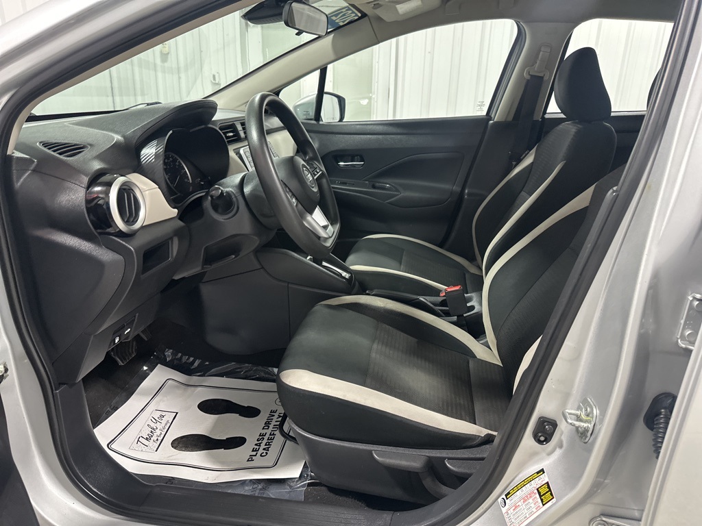 2021 Nissan Versa 1.6 SV photo 13