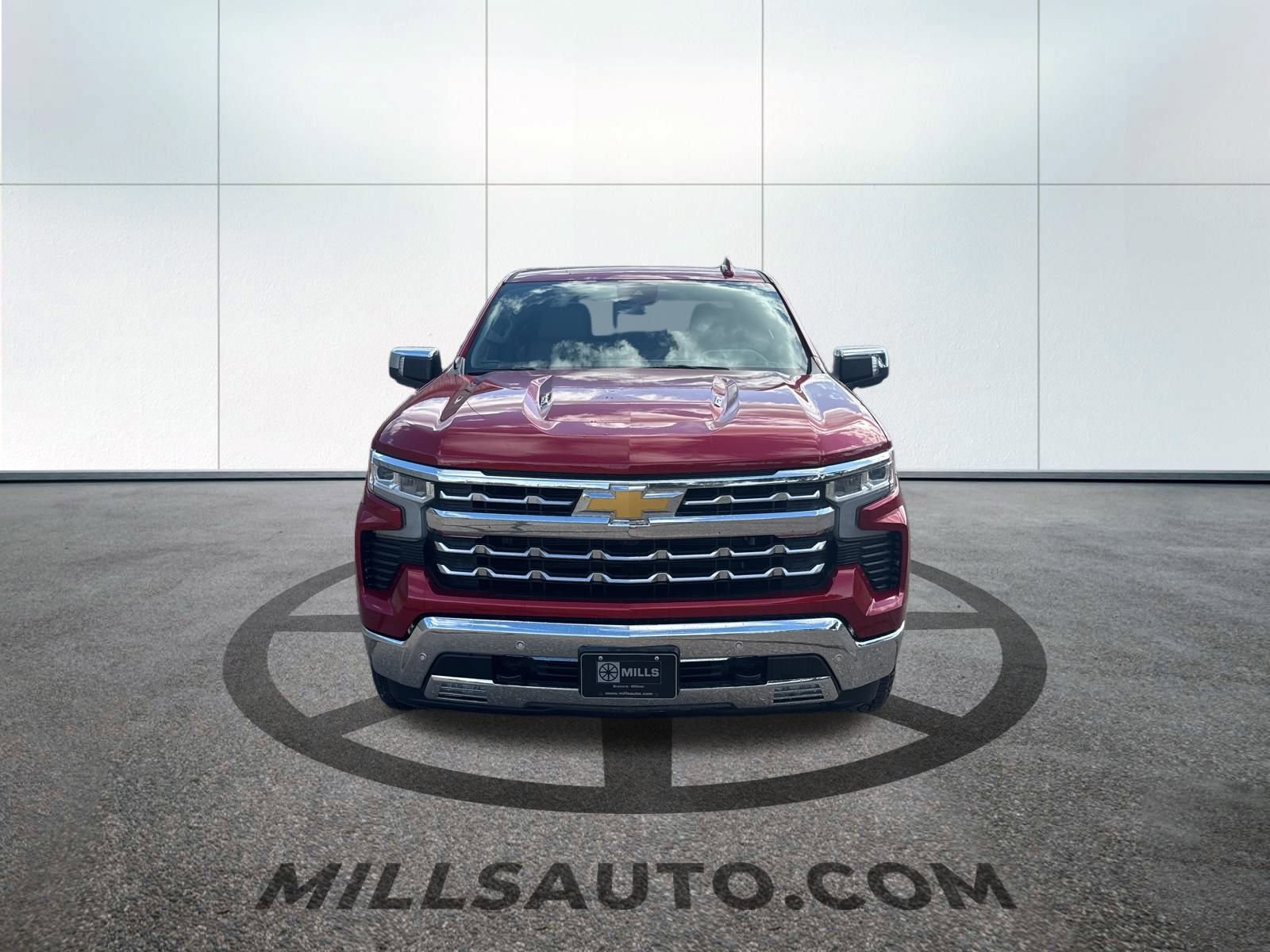 Used 2024 Chevrolet Silverado 1500 LTZ with VIN 1GCUDGELXRZ237072 for sale in Baxter, Minnesota