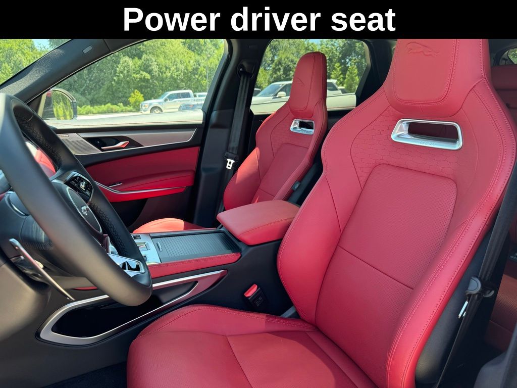 2025 Jaguar F-PACE P250 R-Dynamic S photo 6