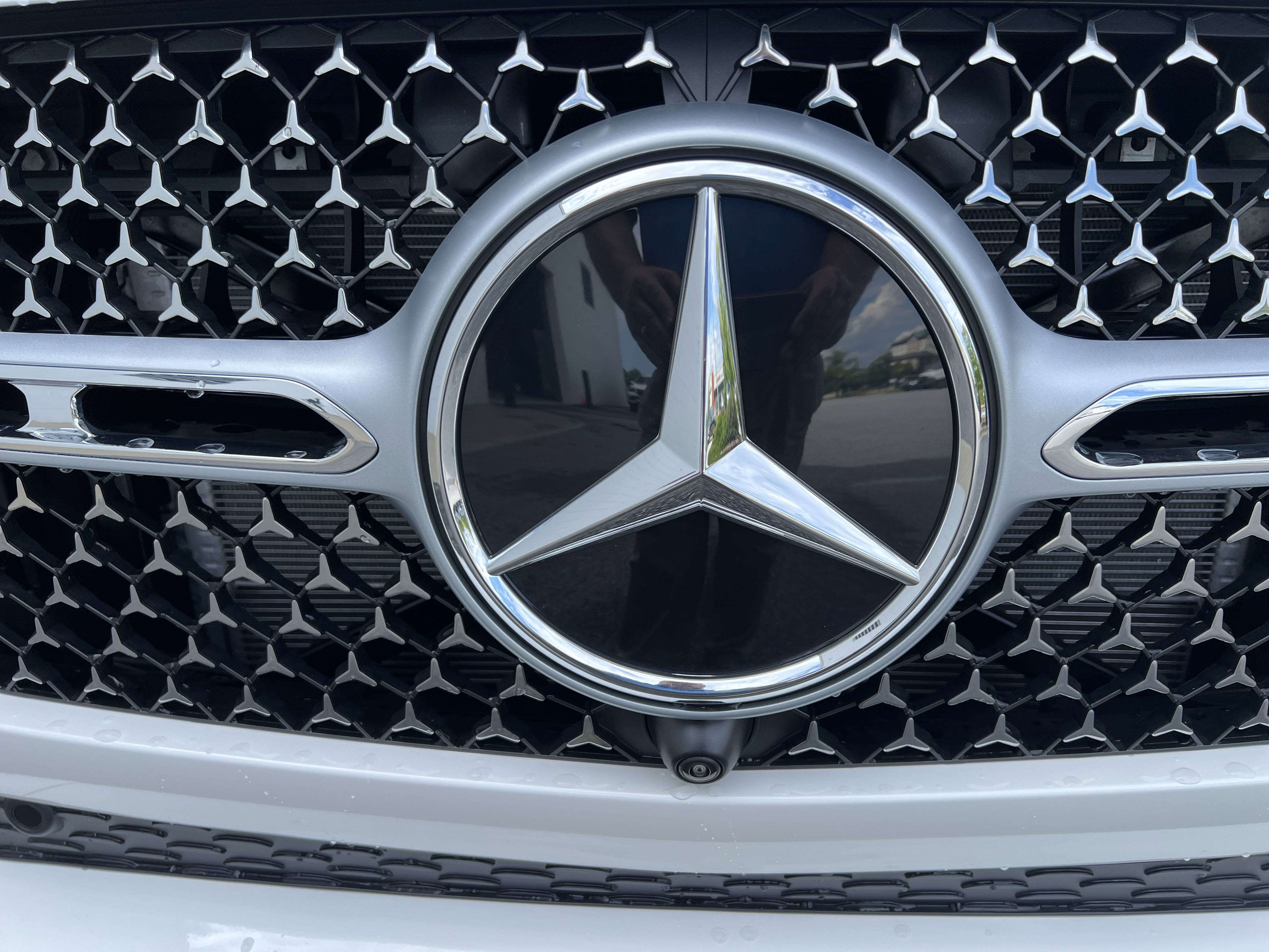 2025 Mercedes Benz GLE 350 4MATIC photo 4