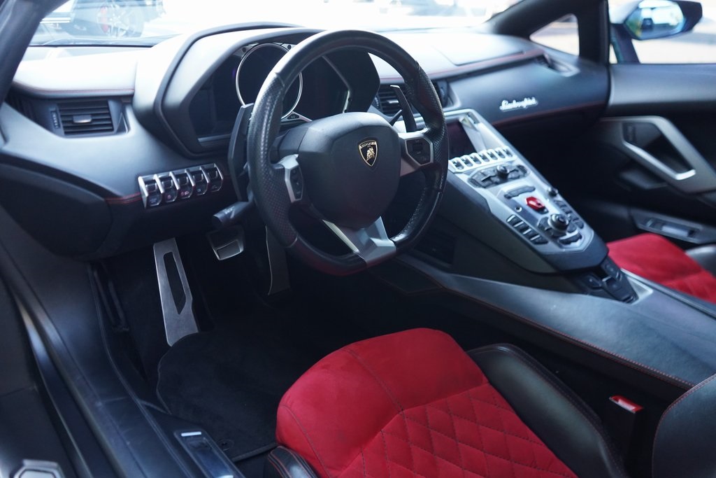 2012 Lamborghini Aventador photo 14