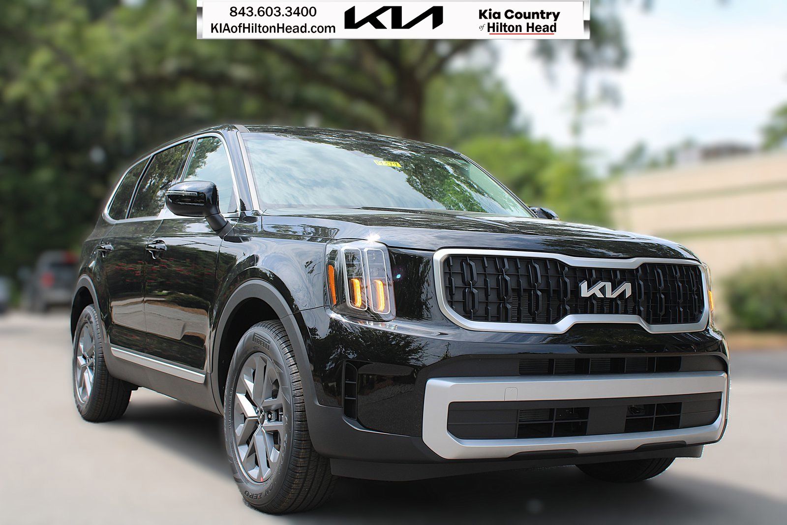 2025 Kia Telluride LX's photo